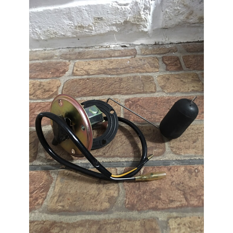 [1 ชิ้น] RC GASTOLINE TANK FLOAT SUZUKI RC 80 GASTOLINE TANK FLOAT NO BRAND PLAIN