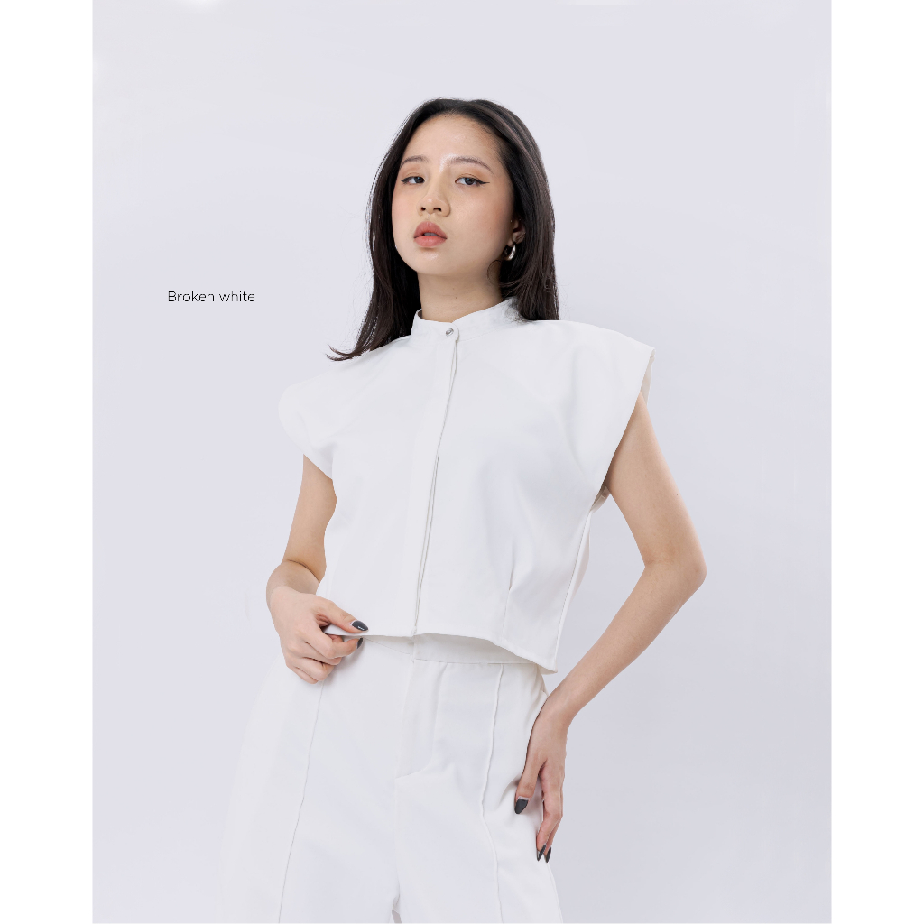 KATUN Kate Top - เสื้อแขนกุด - เสื้อแขนกุดผู้หญิง - เสื้อครอป - เสื้อลําลอง - Basic Premium Top - วัสดุผ้าวูลผ้าฝ้าย