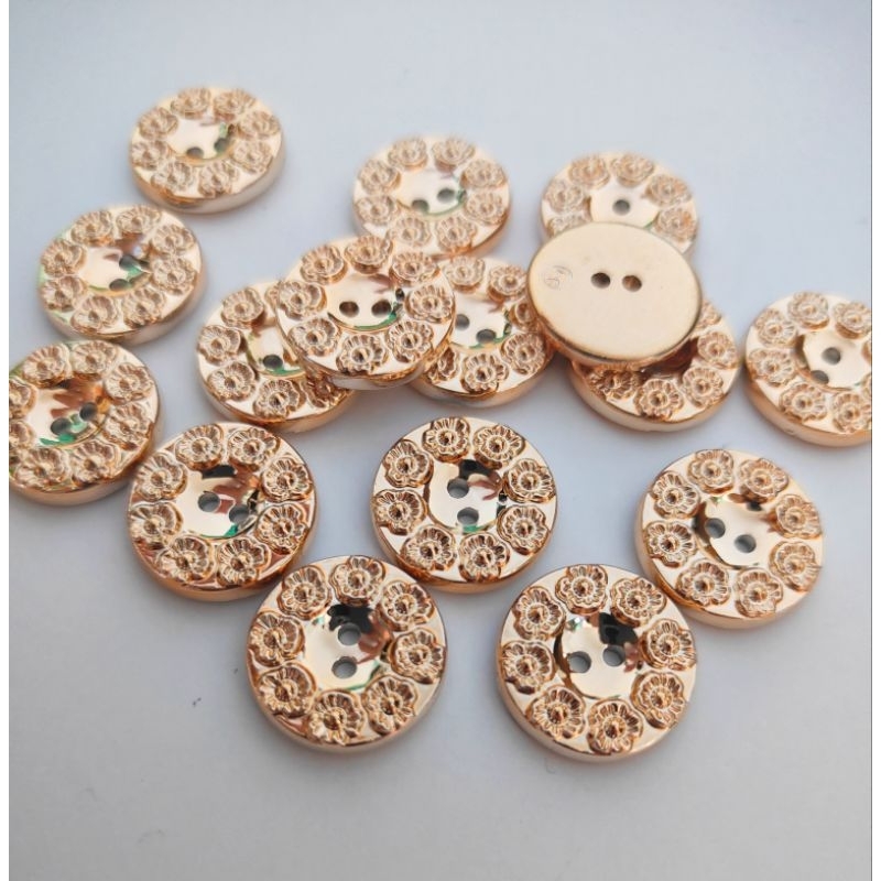 144 ชิ้น ปุ่ม UV Flower ขนาด 28L/32L