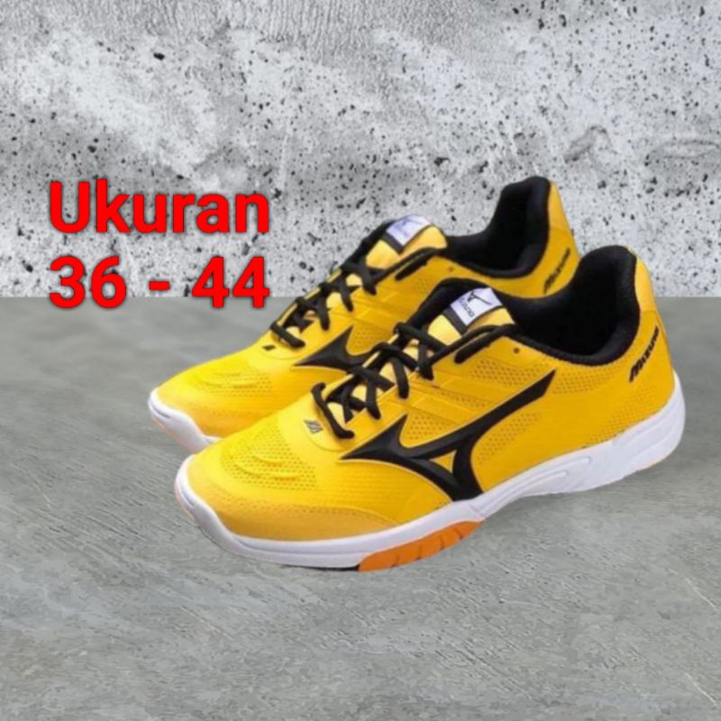 MIZUNO มิซูโน่ ซูซซี่ รองเท้าแบดมินตัน 36 - 44 ผู้ชายผู้หญิงพรีเมี่ยมแบดมินตันวอลเลย์บอล