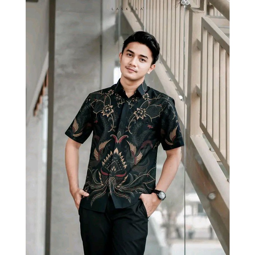 KEMEJA AZMI - เสื้อเชิ้ตบาติกแขนสั้นผู้ชาย ทันสมัย ลําลอง แฟชั่น ลาย Sulltan สุดพิเศษ ไซส์ ML XL XXL