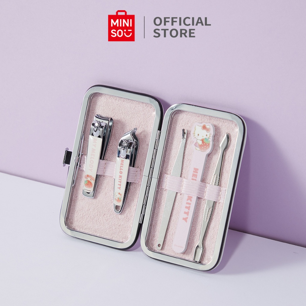 Miniso X Sanrio Strawberry Nail Clipper ทําเล็บมือเล็บเท้า 5 ชิ้นชุด