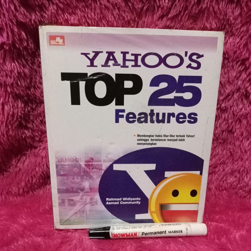 หนังสือ คุณสมบัติของ Yahoo 25 เล่ม