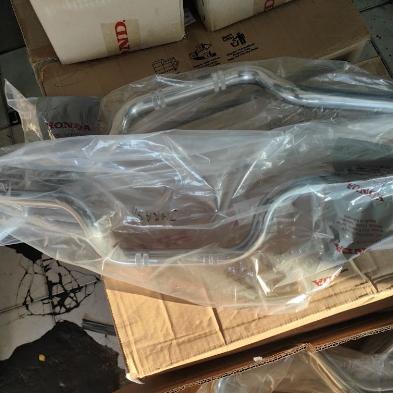 แฮนด์ ahm รุ่นเก่า cb150r