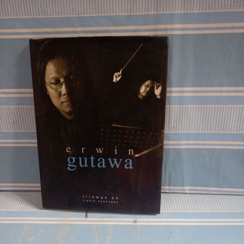 ERWIN GUTAWA โดยไตรวันค