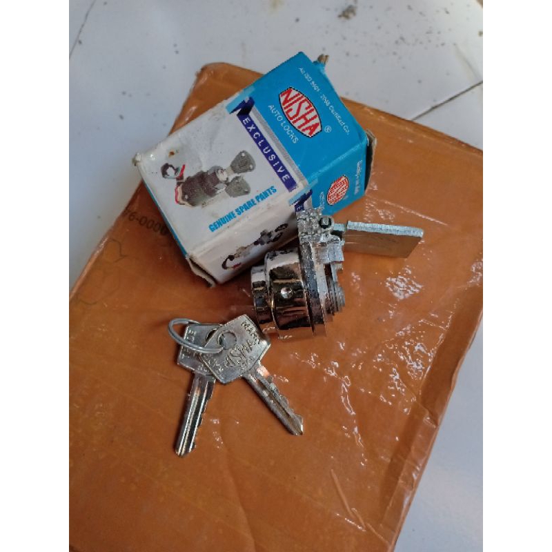 ตัวล็อคแฮนด์ Vespa vbb