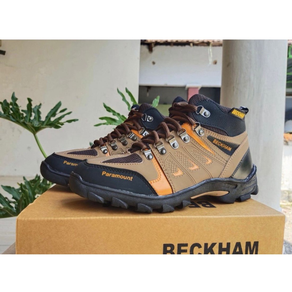 รองเท้า PARAMOUNT HIKING MOUNTAIN ดั้งเดิม