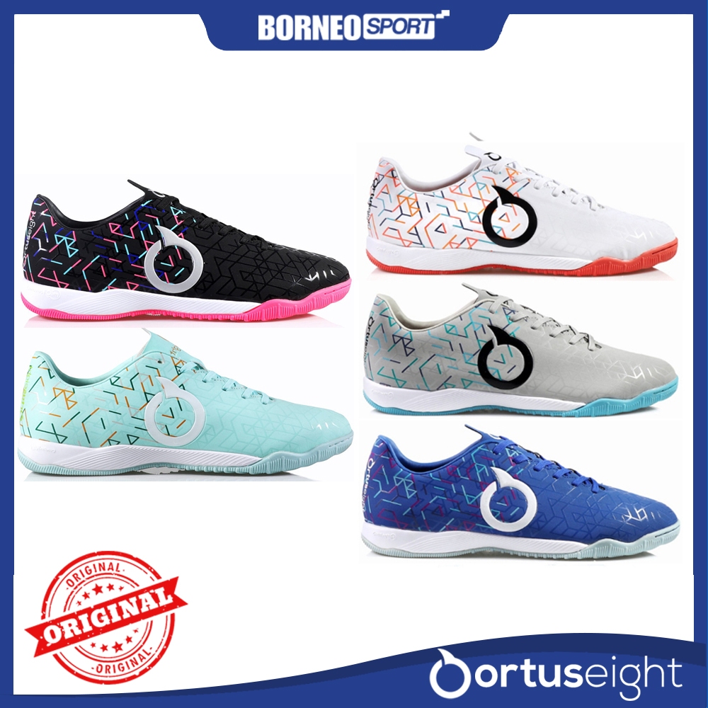คุณสมบัติของรองเท้า CATALYST WEAVE ในรองเท้า FUTSAL / รองเท้า ORTUSEIGHT FUTSAL ดั้งเดิม