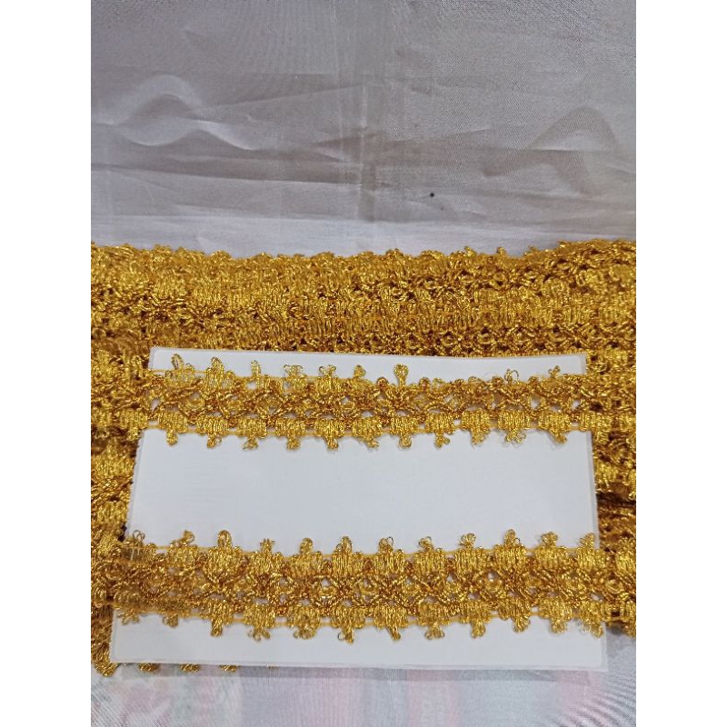 999/K999 ลูกไม้ทอง กว้าง 3 ซม