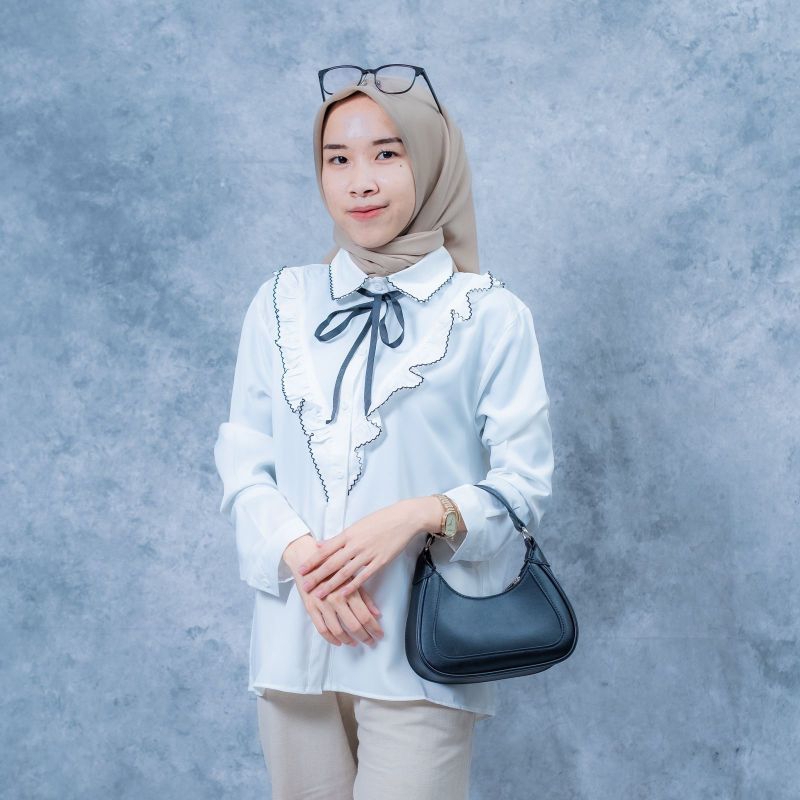 Naomi blouse - เสื้อเชิ้ตผู้หญิง - เสื้อเบลาส์สไตล์เกาหลี - เสื้อเบลาส์นัวเนียเกาหลี