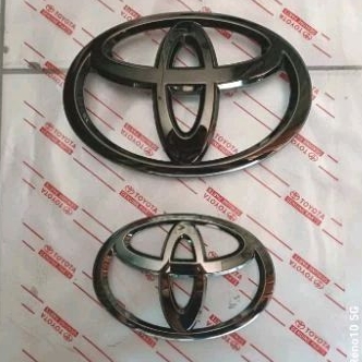 โลโก้กระจังหน้า + โลโก้หลัง Fortuner VRZ GR สีดํา-Blak-Blek Chrome-Chrome-Chrome-Chrome-Chrome-Chrom