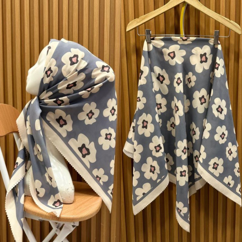 พรีเมี่ยม VOAL RECTANGULAR HIJAB - LOTUS FLOWER MOTIF (RILIT HIJAB)