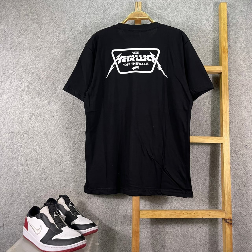 Vans OFF THE WALL X METALLICA เสื้อยืดสีดํา