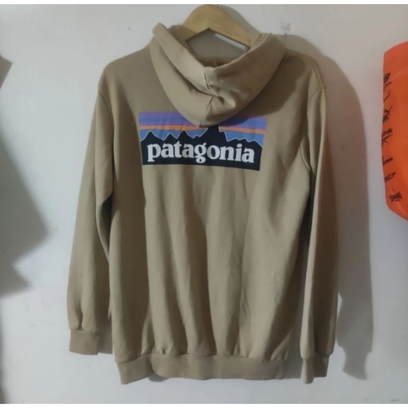 เสื้อกันหนาว มีฮู้ด ลาย Patagonia