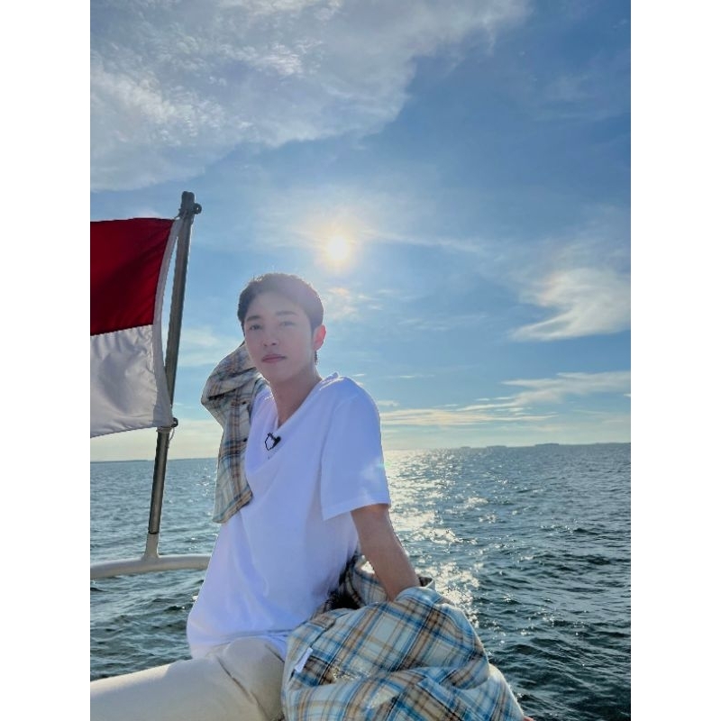 [TL] หนังสือ JISUNG*