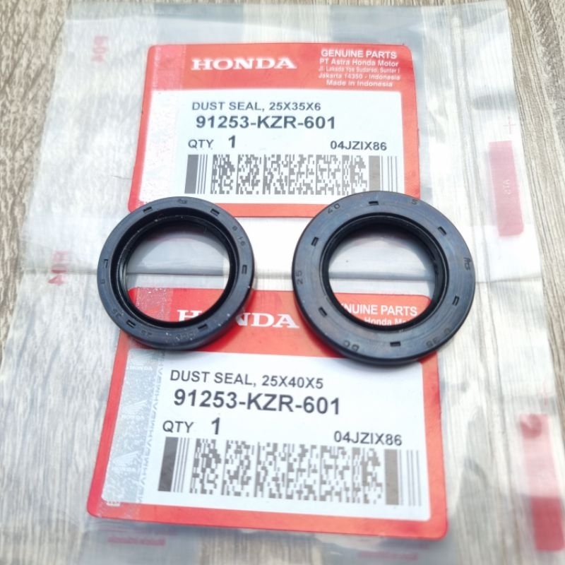 ซีลกันฝุ่น ชุดซีลกันฝุ่น สวิงอาร์ม ตัวนอกใน 25x35x6 25x40x5 honda vario 125 150 pcx 125 150 Adv 150