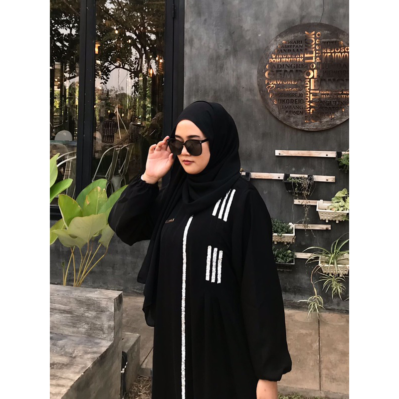Abaya Middle Fursan โดย Toko Laris