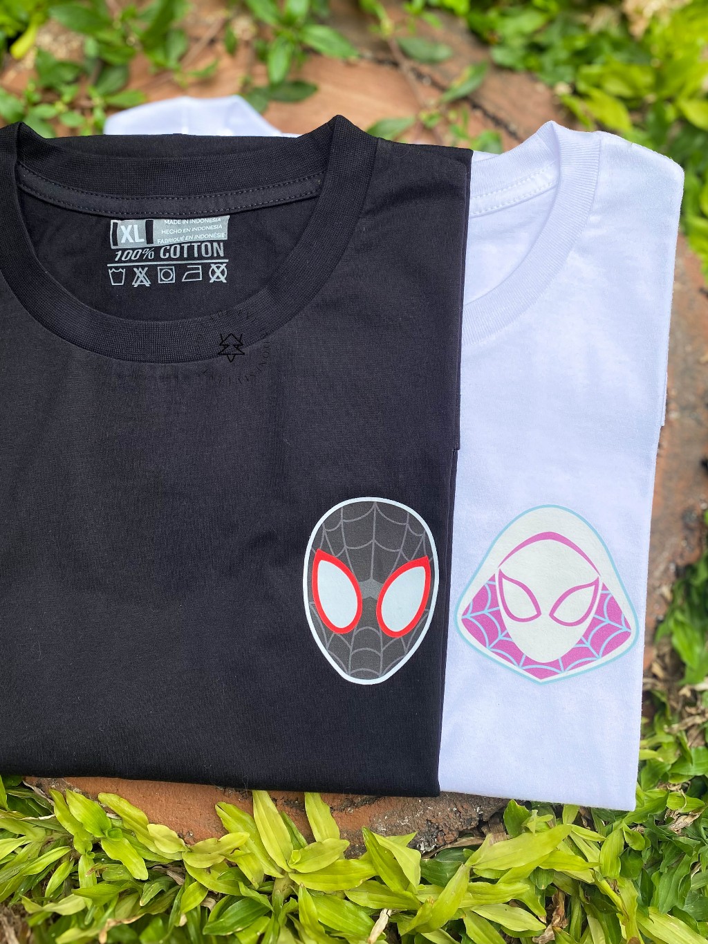 Katun ขายดีที่สุด!! Kaos TSHIRT คู่ Spidermorales SERIES I Tops เด็กเกาหลีผู้ใหญ่ผู้หญิงผู้ชาย Unisex Oversize จัมโบ้ขนาดใหญ่ผ้าฝ้ายวัสดุ I น่ารัก Spiderman Spidermorales สีดํา Spiderman Spidergwen
