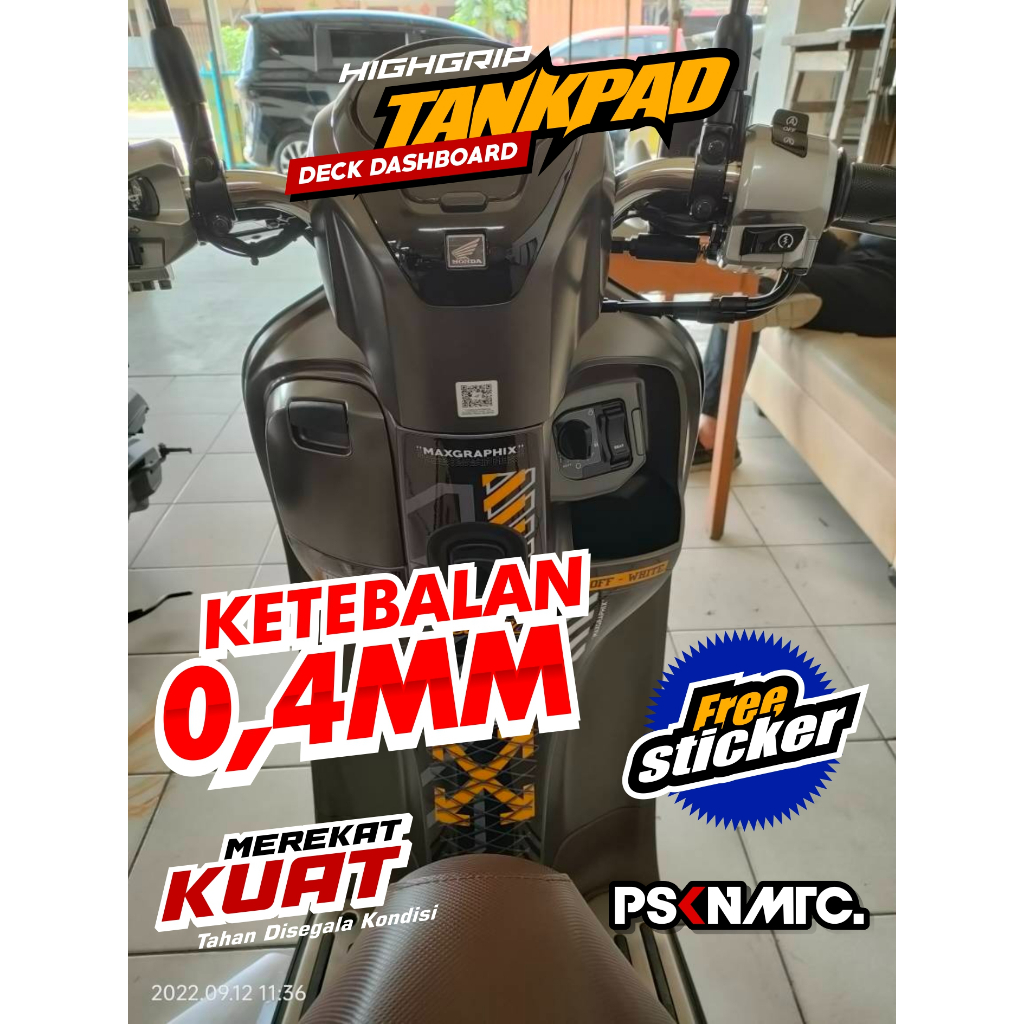 Scoopy Striping Dashboard Protector Tankpad Scoopy 2020 - 2023 (ฝาครอบแผ่นสํารับบอดี้)