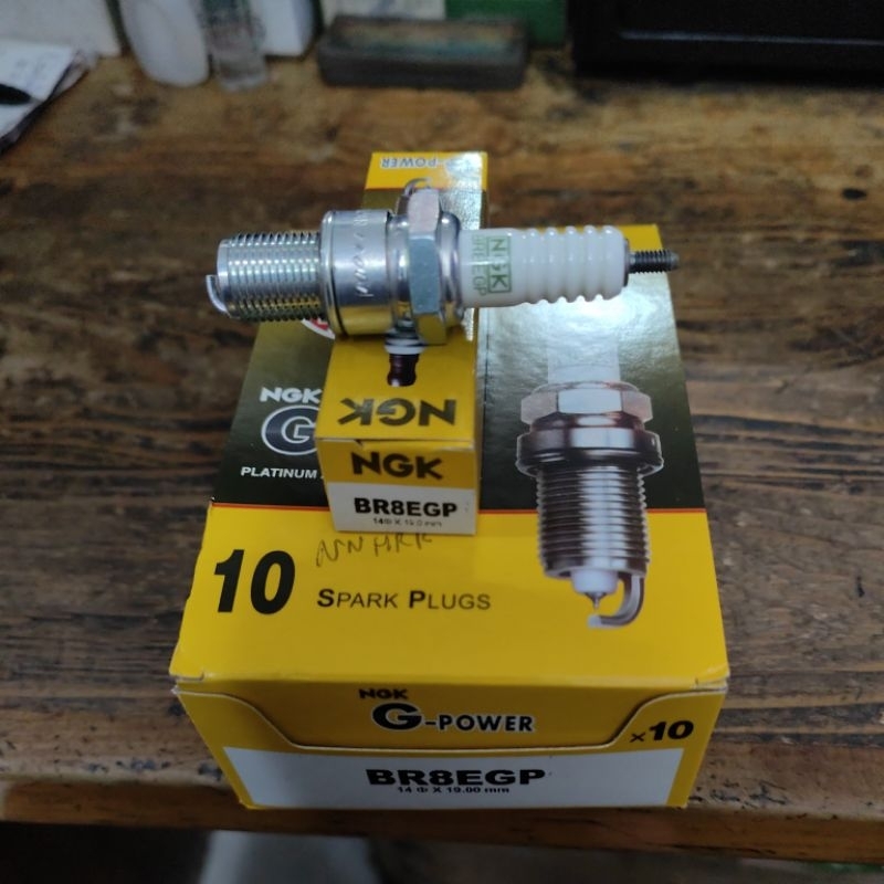 หัวเทียน Ngk racing g-power BR8EGP
