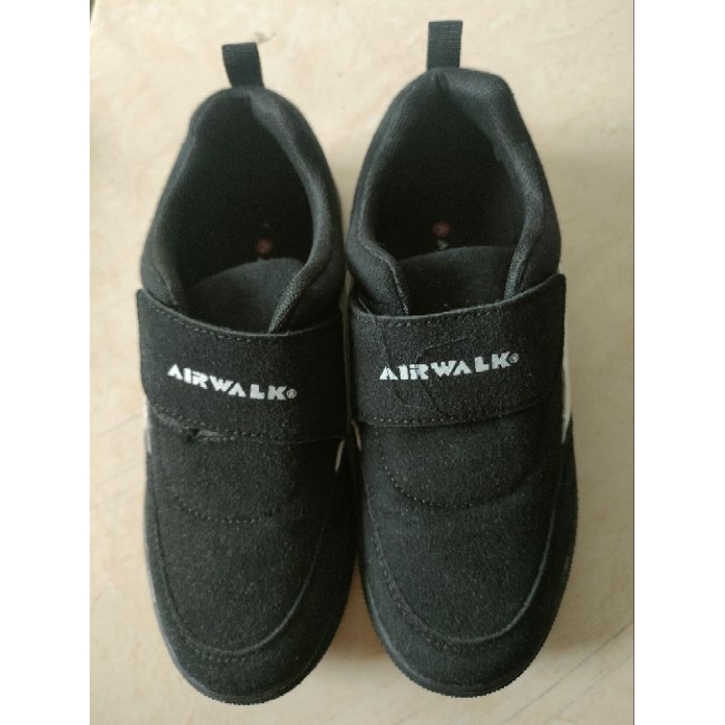 Airwalk Preloved รองเท้านักเรียน ไซซ์ 34