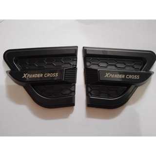 Xpander Cross Black Side Vent - Chrome