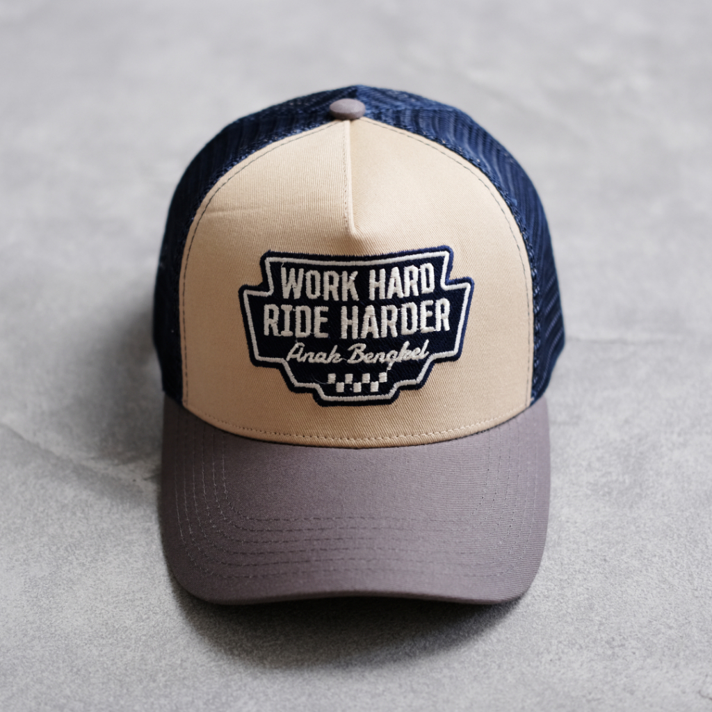 หมวก Trucker Ride Harder สีกรมท่า