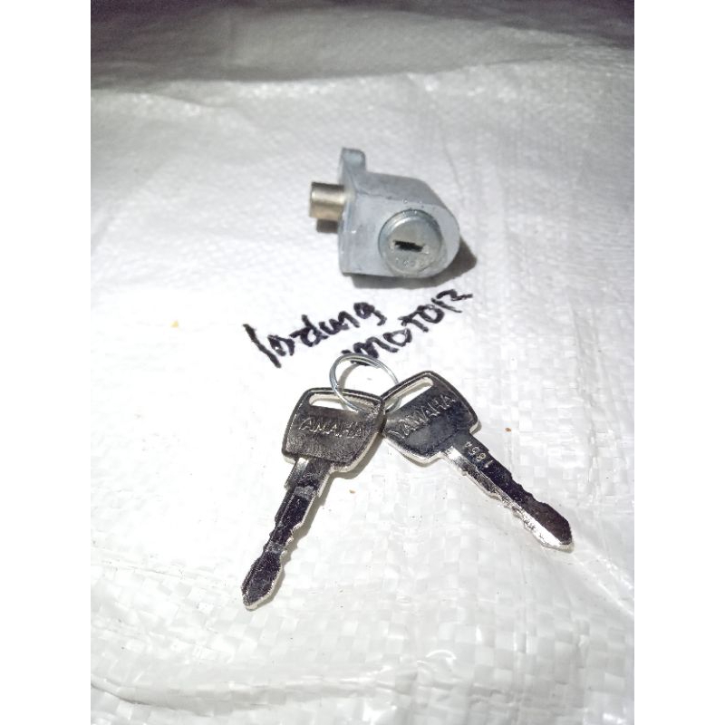 Yamaha Yl2 L2g L2s Rs100 Rs125 Yb100 ล็อคพวงมาลัยเดิม