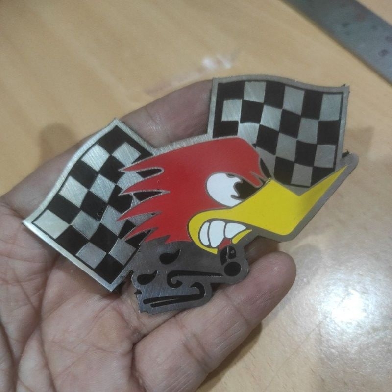 Claysmith Racing Badge สติ๊กเกอร์สัญลักษณ์ธงโลหะ Vespa Cafe racer Honda Hotrod Ulma