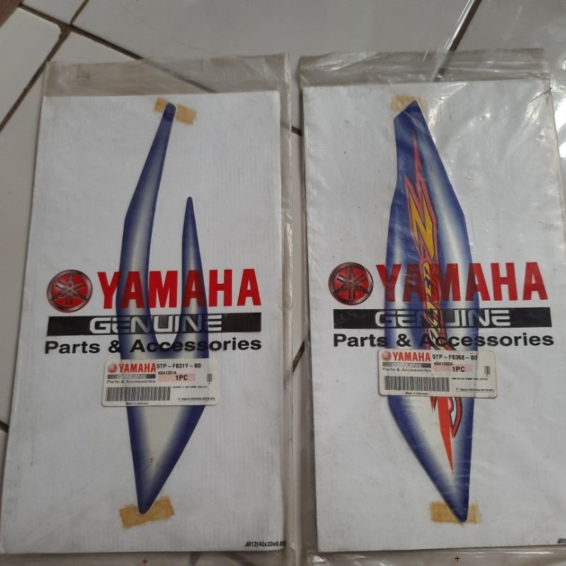 Jupiter Z CW Striping Sticker 2005-2006 Blue White Legil Front Wing Outer ขวาซ้าย Original Yamaha | 