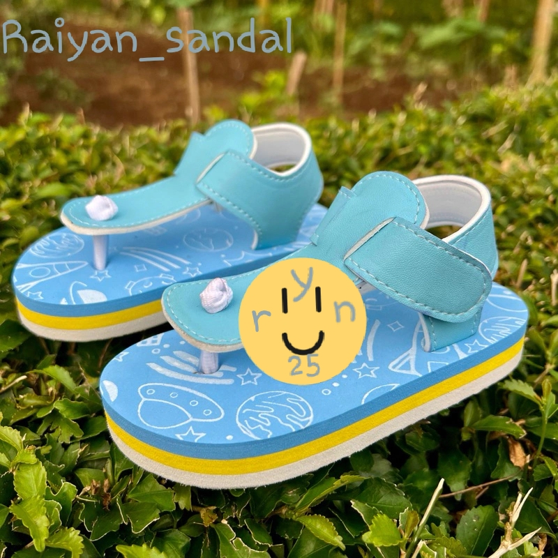 ล่าสุด Astronaut Planet Motif Baby Boy Sandals รองเท้าเด็กรัดส้น