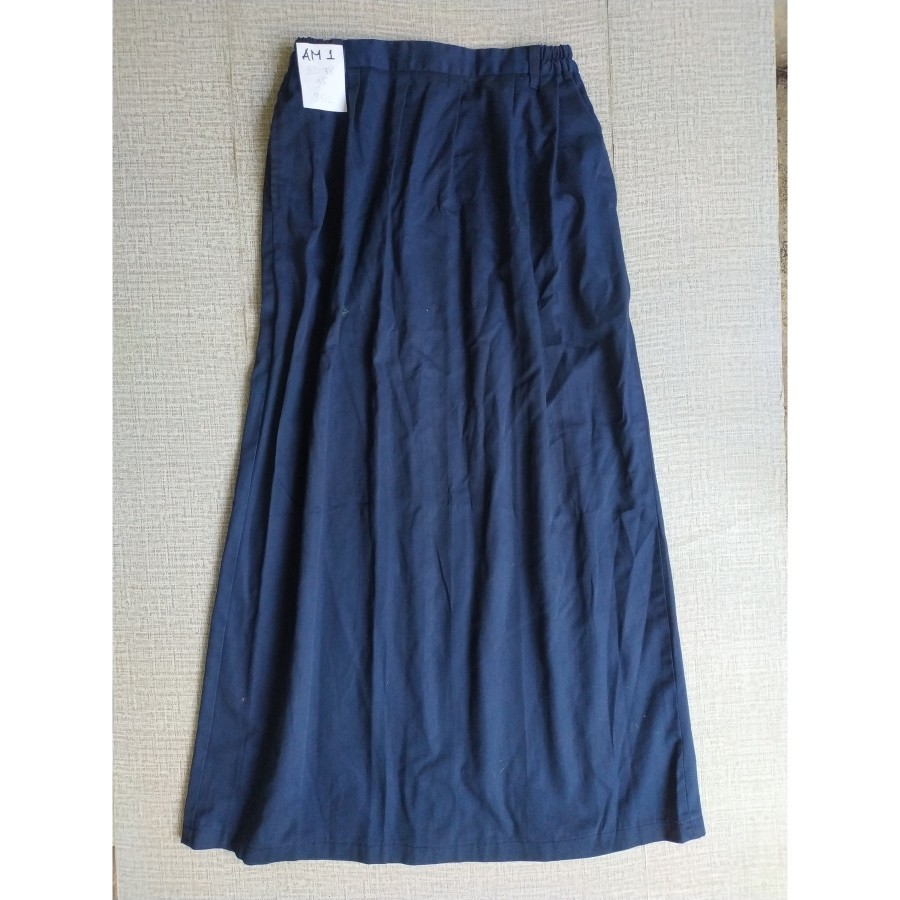 กระโปรงสีน้ําเงิน Preloved ยี่ห้อ m-260 / am1