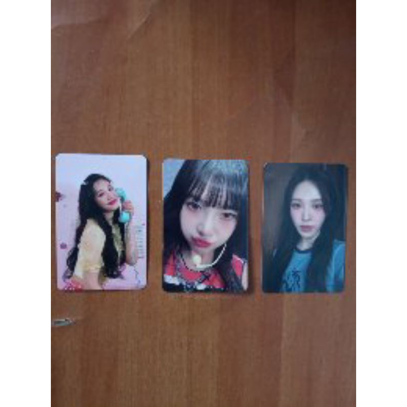 Red Velvet (Queendom, Birthday, Chill Kill) Photo Card Joy & Wendy
