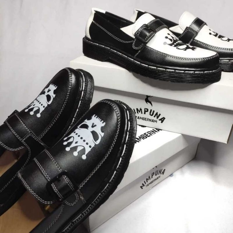 Hitam PUTIH Docmart รองเท้าทางการผู้ชาย Penny Loafers Skull Leather สีดําและสีขาว