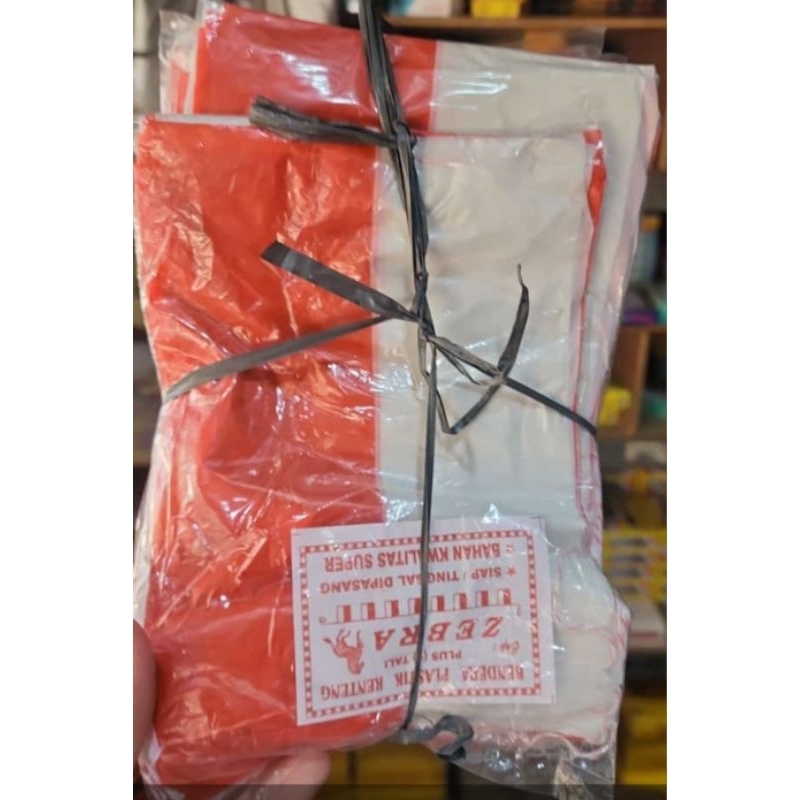 ธงพลาสติก Seventeen August 5 เมตร