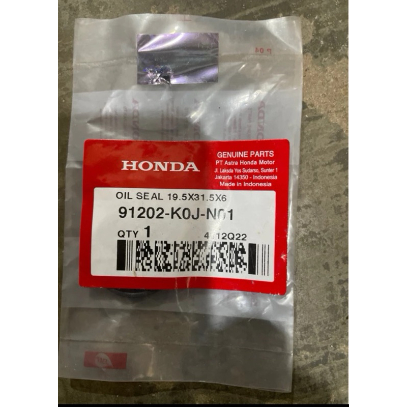 ซีลเพลาข้อเหวี่ยงซ้าย CVT Genio Beat Deluxe New Scoopy New 2021 ของแท้ ORIGINAL HONDA 91202-K0J-N01
