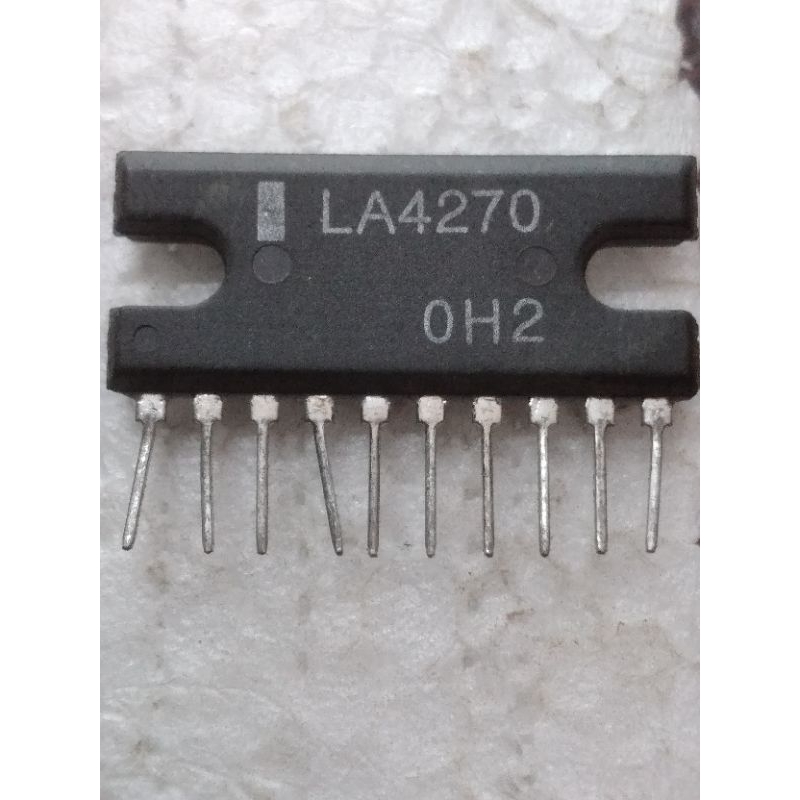 IC LA4270 Dual Amplifier 6Watt