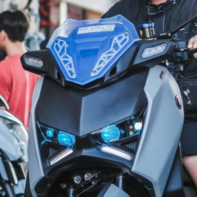 WINDSHIELD XMAX NEW SPORTY TECH 2023. VISOR XMAX NEW 2023. XMAX NEW 2023 SPORTY WINDSHIELD