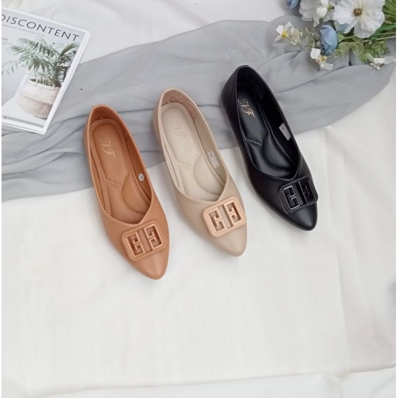 NFshoes รองเท้าส้นเตี้ยผู้หญิง nayla