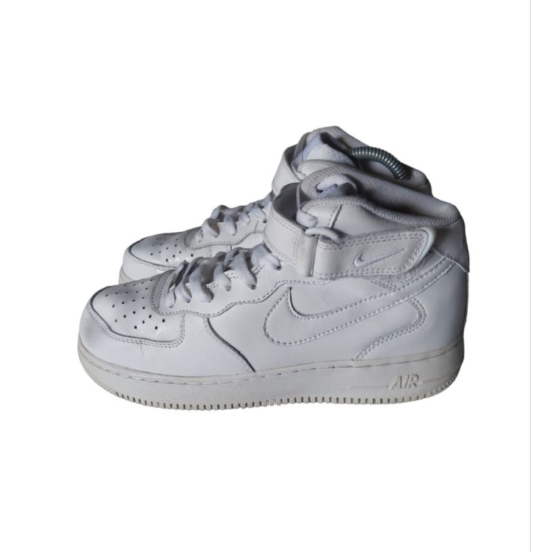 Nike high air force 1. รองเท้า
