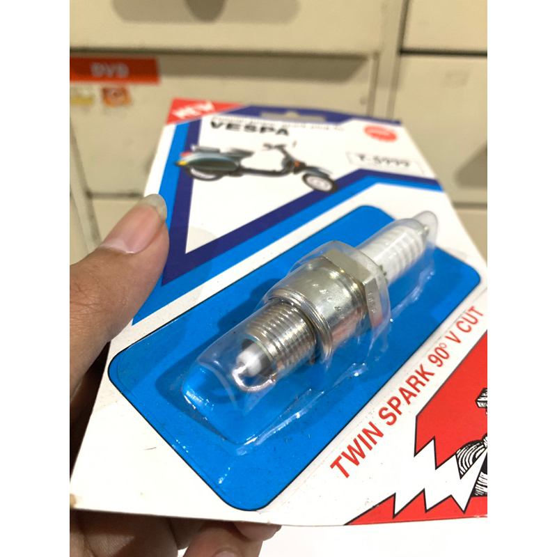 หัวเทียน 2 ขา Yamaha V50 V75 V80 U5 ALFA F1ZR FIZR YL1 YL3 AS3 YAS1 LS3 RS L2G L2S L2 RX KING Vespa