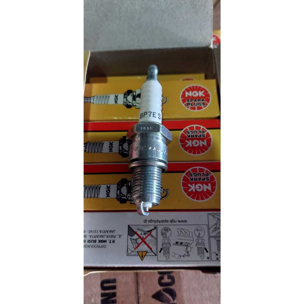 หัวเทียน NGK BP7ES ดั้งเดิม