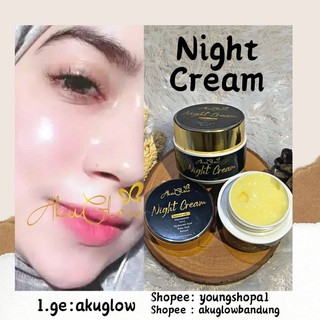 ECERAN PEMUTIH WAJAH PERMANEN KRIM AKUGLOW WHITENING CREAM GLOWING SKINCARE KOREA JEPANG TREATMENT AMPUH JERAWAT FLEK AKU GLOW KINCLONG PELICIN SKIN GLASS