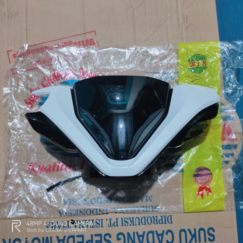 หมวกหน้า VARIO 125/150 ใหม่ K59J สีขาว WIN ยี่ห้อ