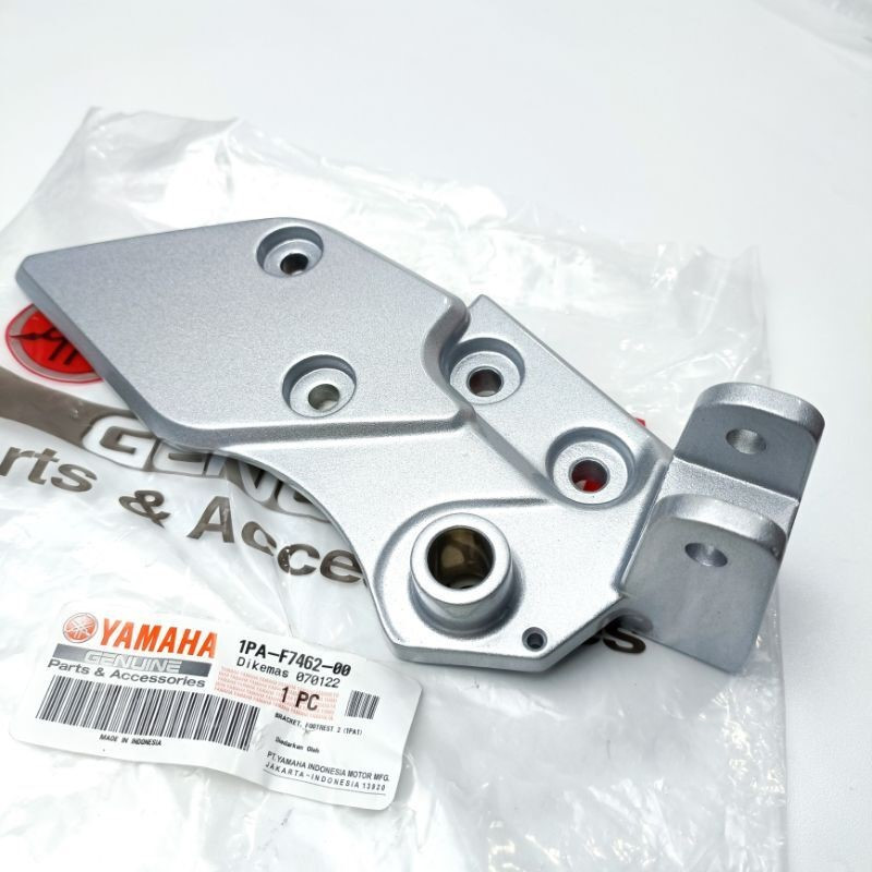 1PA-F7462-00 3C1-F7452-00 ด้านหน้า Step Mount สําหรับ Yamaha Vixion, Vixion ใหม่ต้นฉบับ