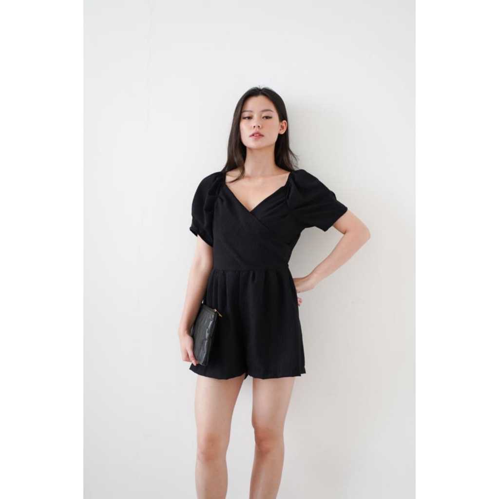 Ami Collection - Prisa V Neck Jumpsuit - จั๊มสูท Midi แขนสั้น -