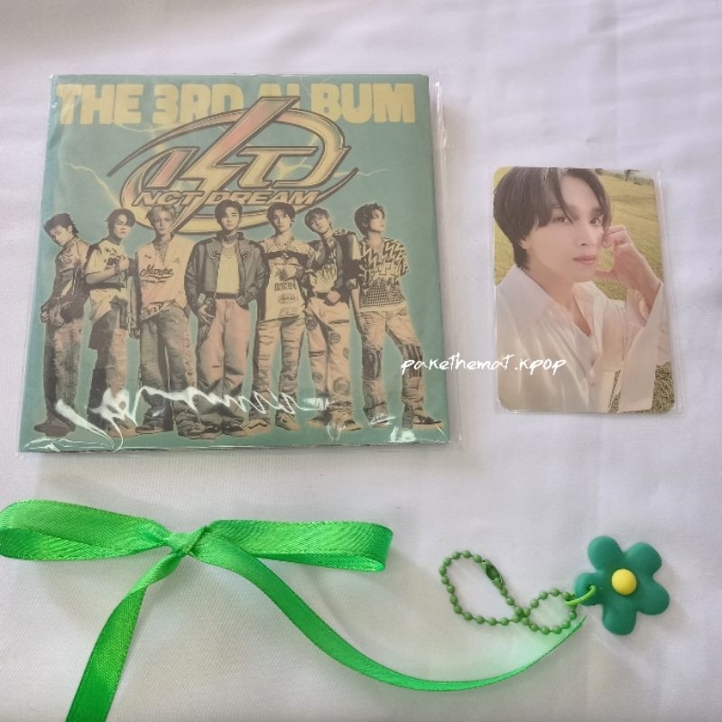 [Freebies 2 PC Official] Haechan ISTJ Poster Album JAPAN Version with POB MUMO A อัลบั้มจาก NCT Drea