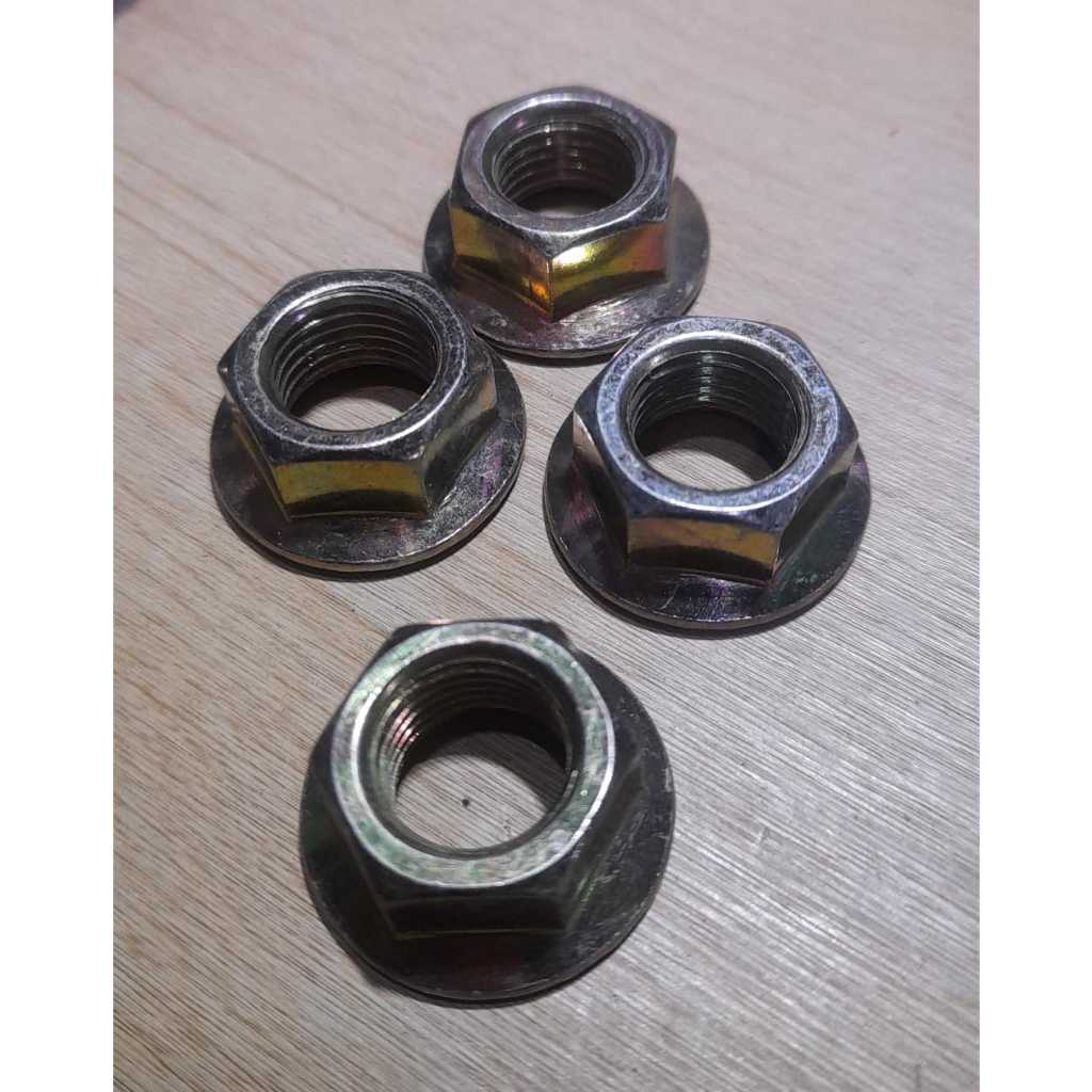 Bajaj น็อตเพลาหน้า 3 ล้อ RE175 / RE205 / FL หัวเทียน 1 & หัวเทียน 2 - Kurnia Jaya