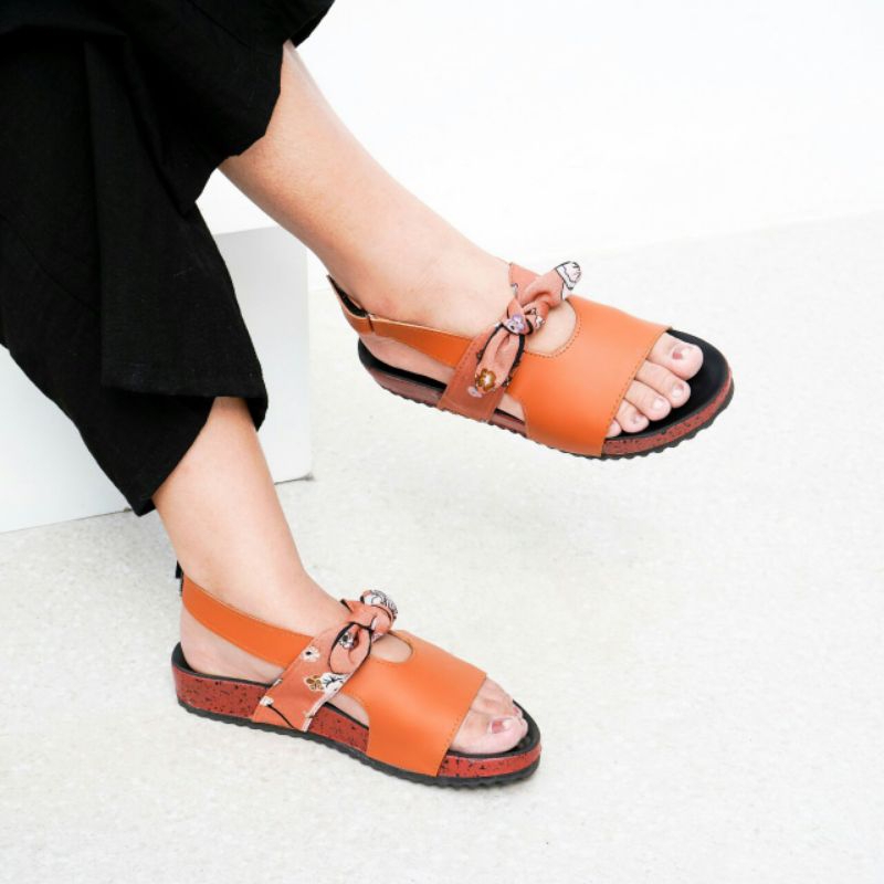 Clearing WAREHOUSE Birken Sandals Sema Slip รองเท้าแตะผู้หญิงชาติพันธุ์ PY20 Teplek Birken