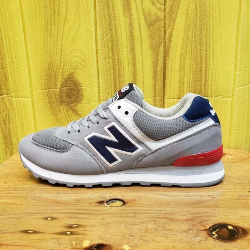 Merah New balance 574 สีเทา nevy รองเท้ากีฬาสีแดงสําหรับผู้ชายและผู้หญิงนําเข้ารองเท้าคุณภาพ